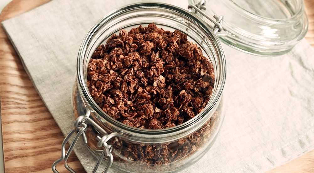 Granola maison cacao, amandes & pépites de chocolat