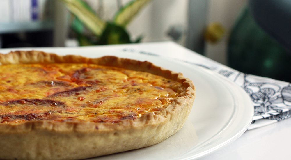 Tarte au chorizo & cheddar
