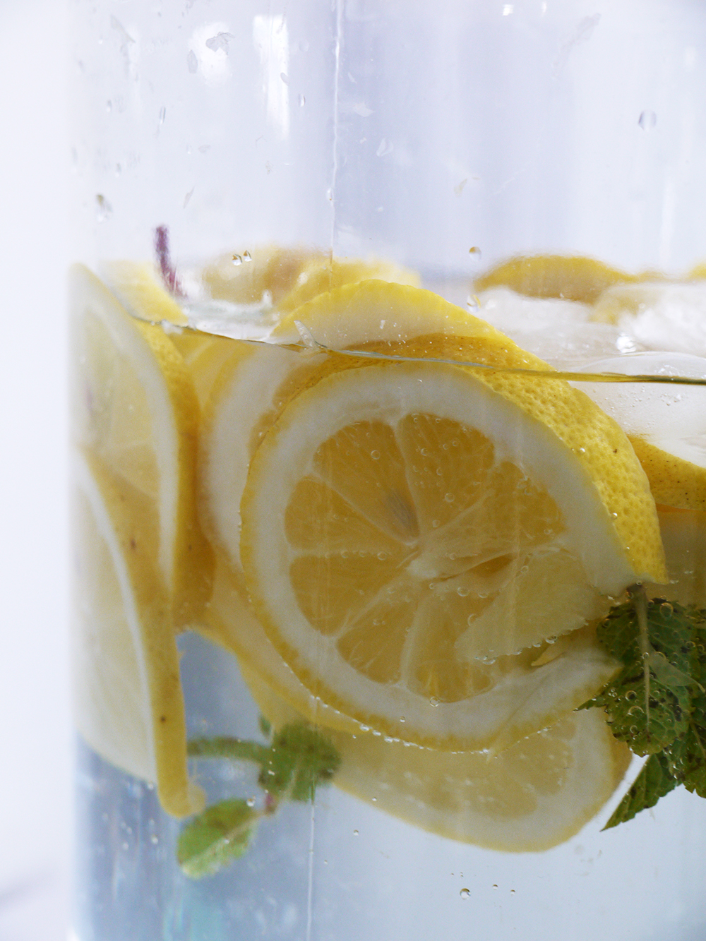 Distributeur de boissons fraîches en verre