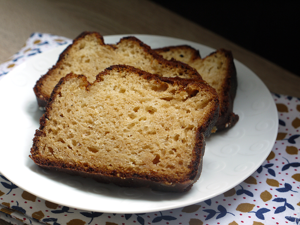 Cake au râpé de chèvre et miel