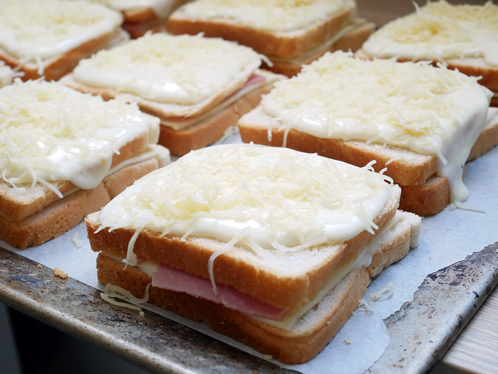 Croque-monsieur à la béchamel, au four