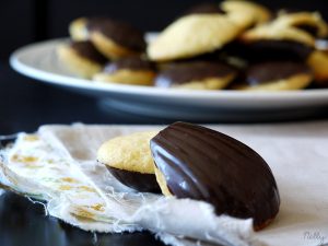 Madeleines aux coques en chocolat