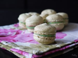 Macarons au chocolat blanc et pistache