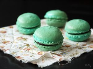 Macarons au chocolat et à la fleur de sel