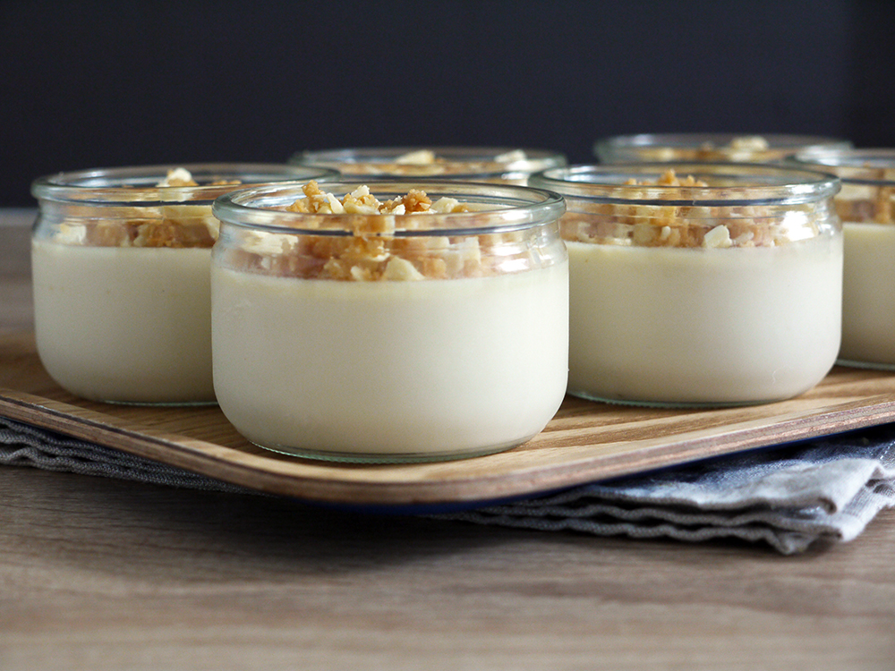 Panna cotta au lait d'amande et crumble