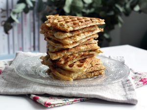 Gaufres de pomme de terre, huile d'olive & basilic