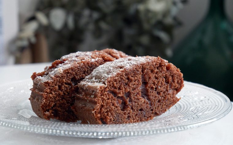 Gâteau à la compote & chocolat-caramel