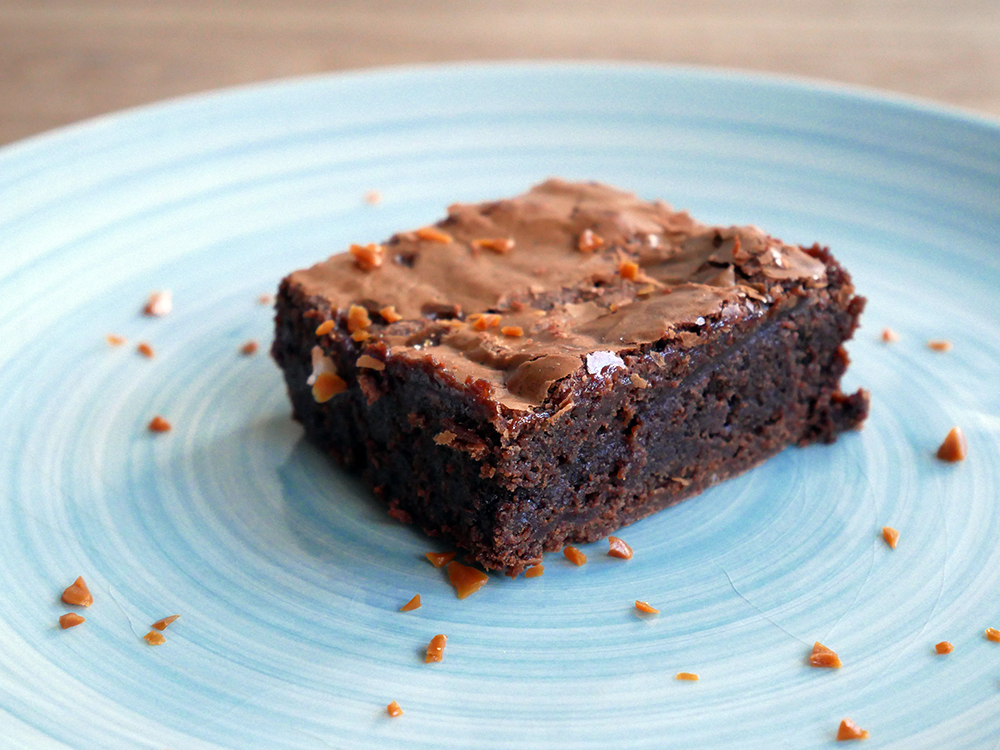 Brownie aux éclats de caramel au beurre salé