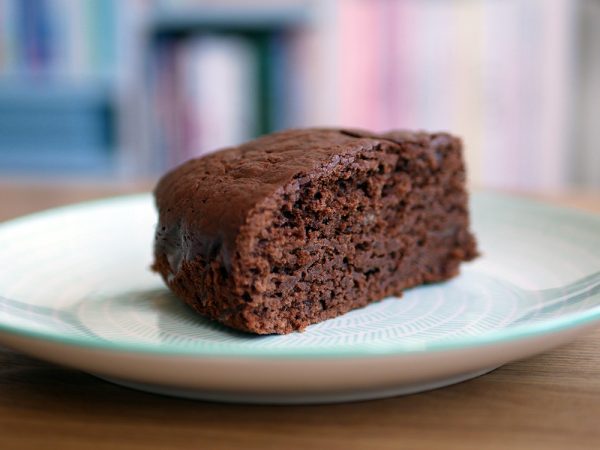 Gâteau vegan au chocolat & à la banane