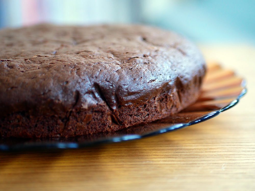 Gâteau vegan au chocolat & à la banane