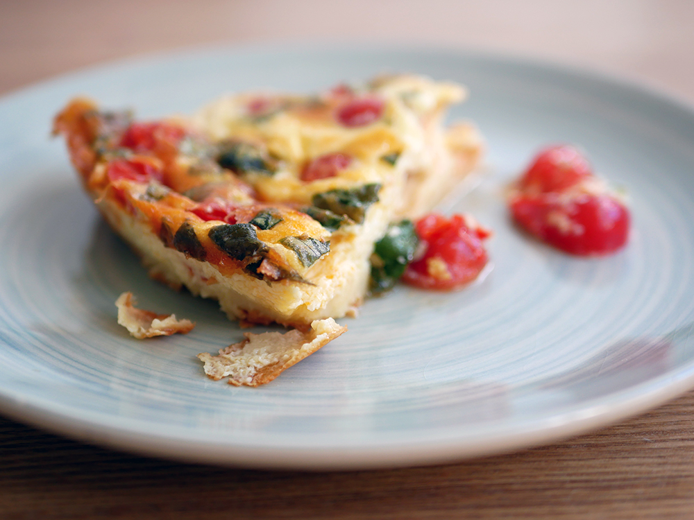 Clafoutis tomates cerises, mozzarella & basilic