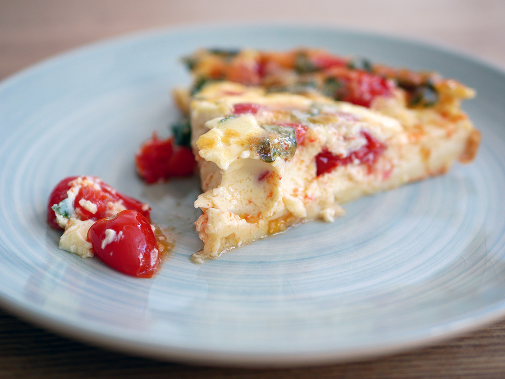 Clafoutis tomates cerises, mozzarella & basilic